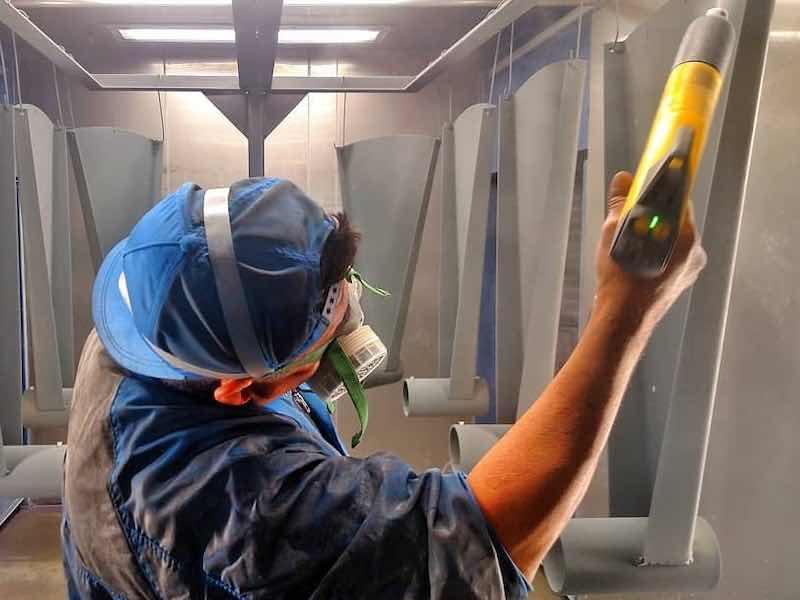 man powder coating