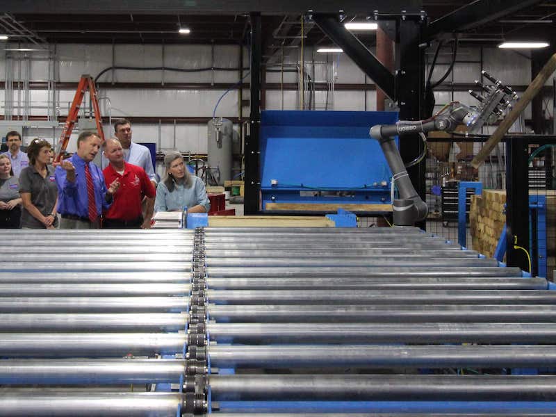 U.S. Senator Joni Ernst toured Deimco.