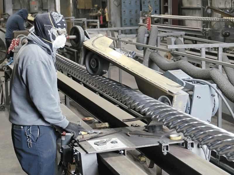 H&M Plating, Mirror Industries, and Schumacher-Dixie offer precision OD and ID pre-grind and finish grind processes to new or damaged cylindrical components and can polish parts up to 24 feet. 