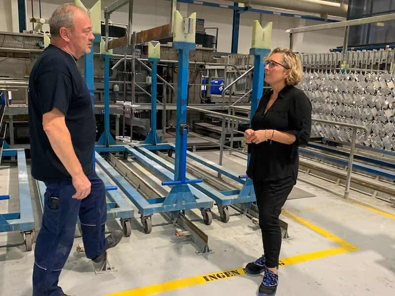 Dr. Juhl holds a Ph.D. in pulse anodizing of extruded and cast aluminum alloys from the Technical University of Denmark.