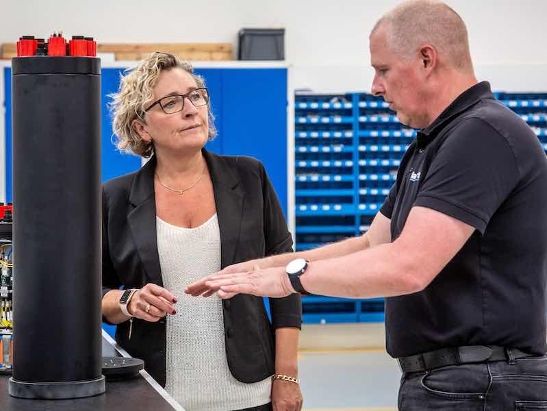 Dr. Juhl helps those who need to keep the anodizing lines rolling.