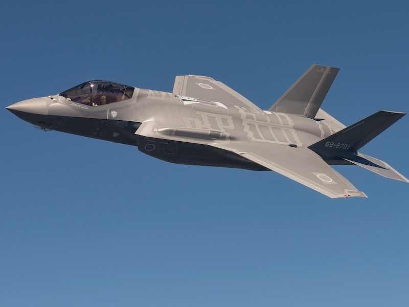 f352