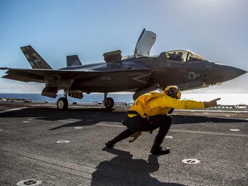 f353