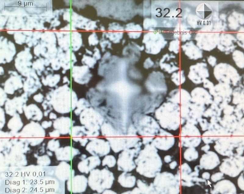 Figure 1: Sacrificial aluminum-ceramic coating with a hardness of 32HV 0,01.